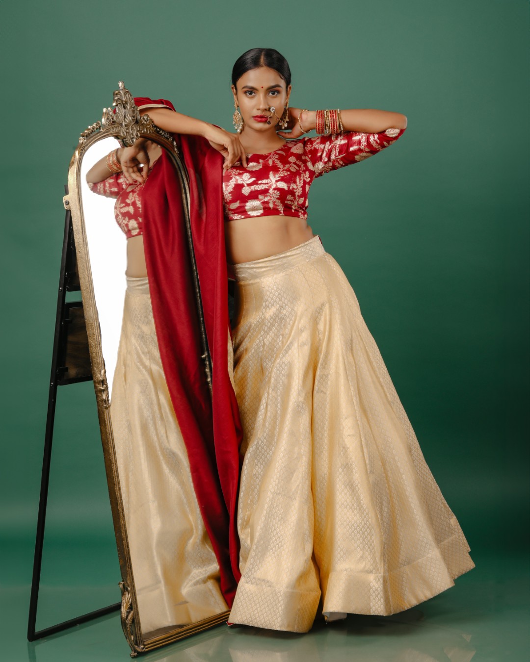Sarika Silk Saree (Maroon Elegance)